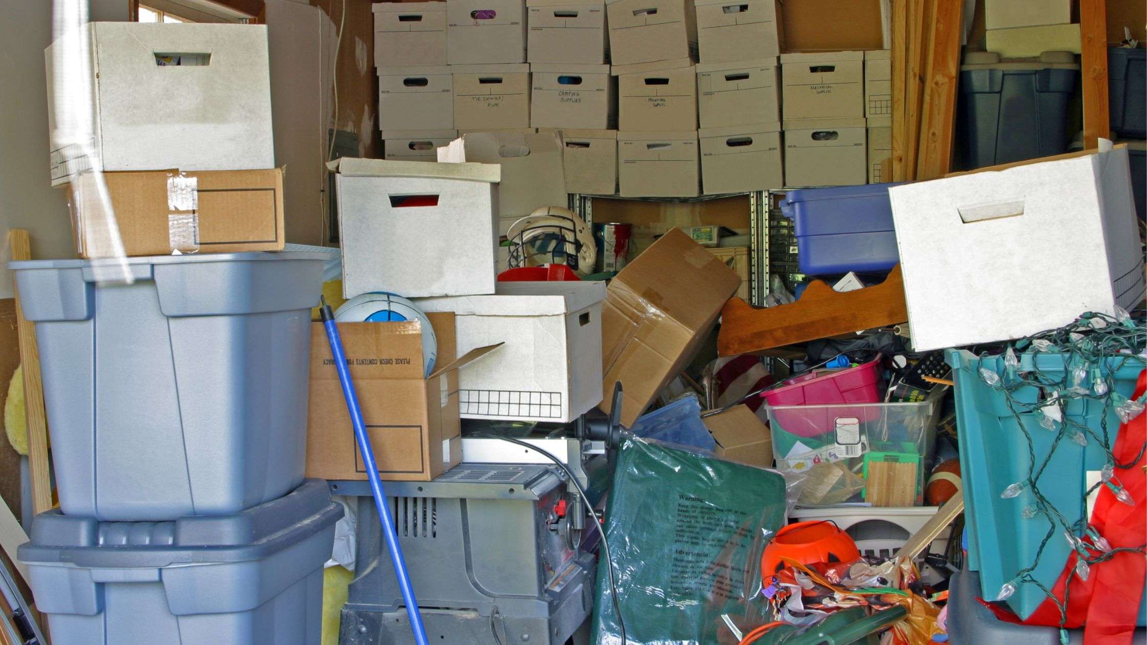 Clean Out the Hoard with Clutter Removal Services
