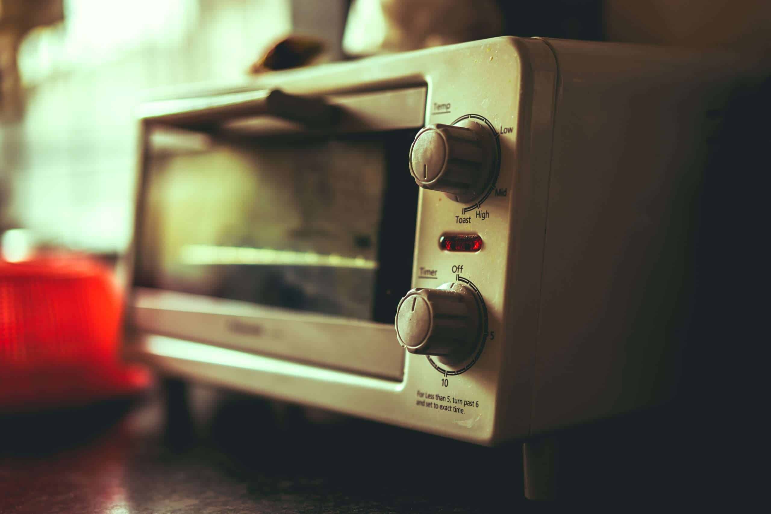 Reheating food in the microwave and reducing waste