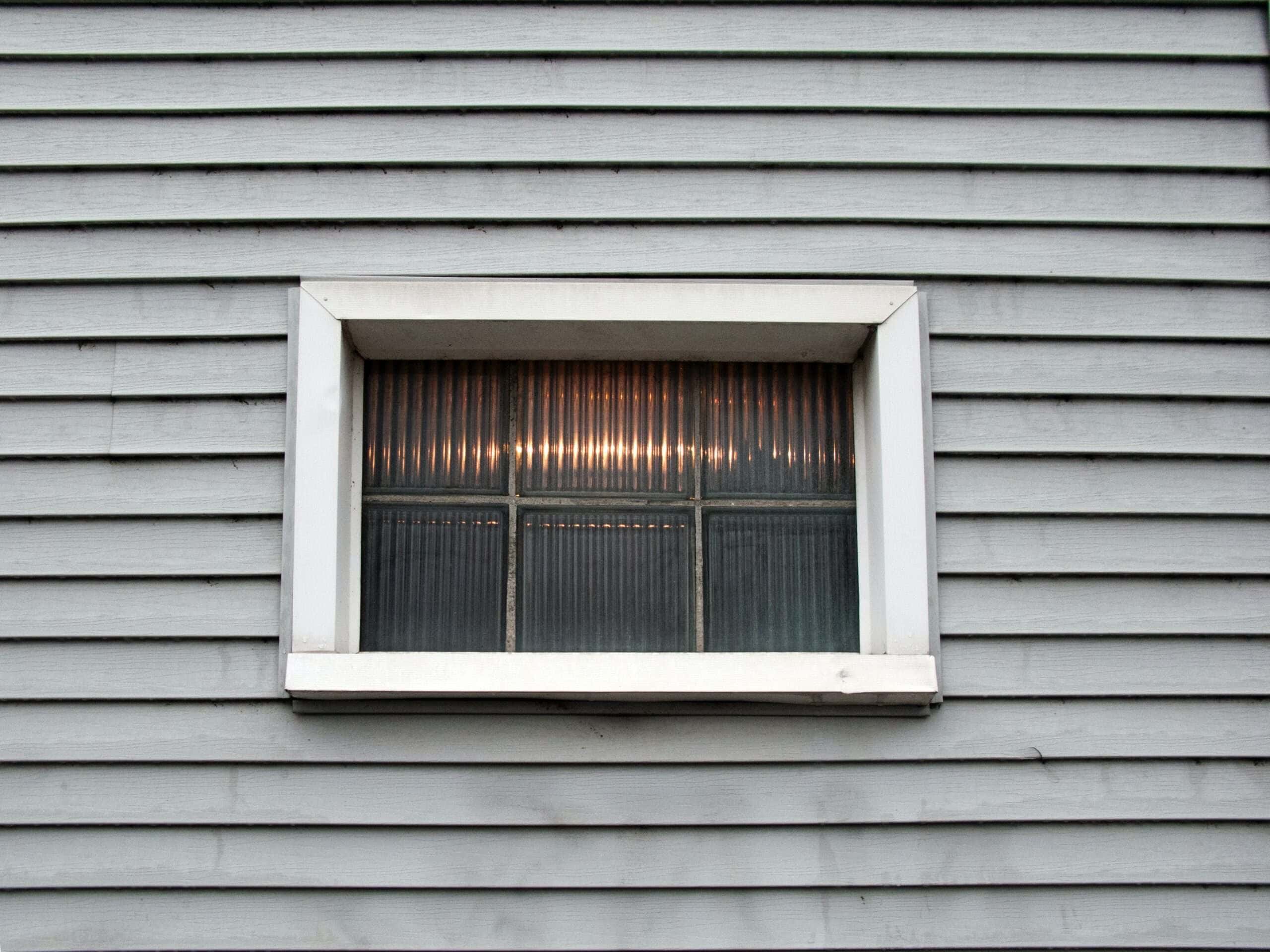 How to Remove Siding for the DIYer