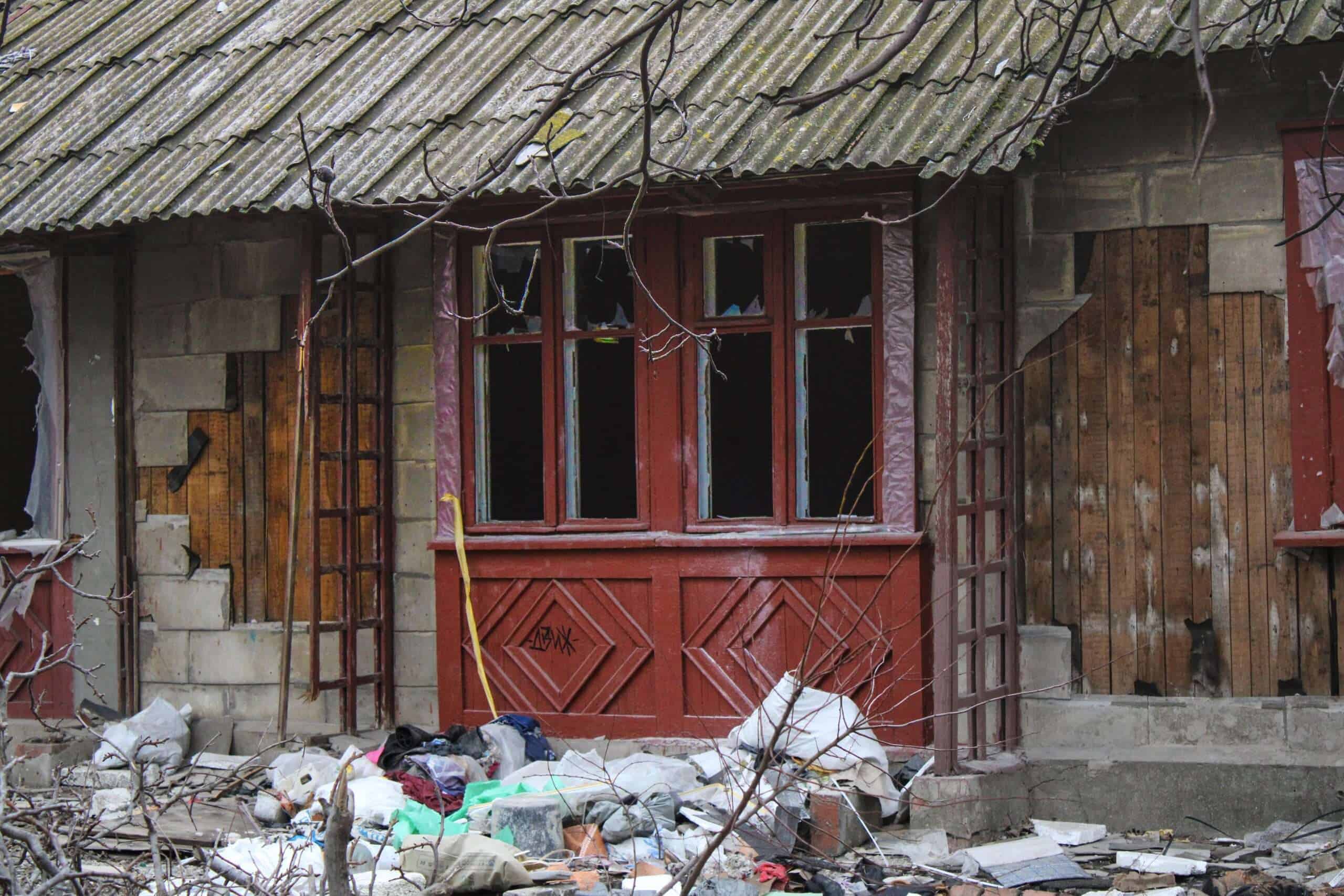 The Quick and Easy Way Around Home Garbage Removal