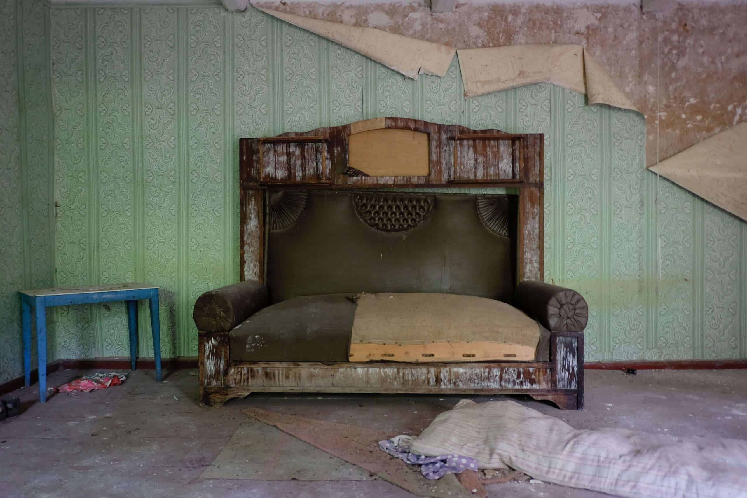 Unofficial Rules of Couch Disposal in NYC