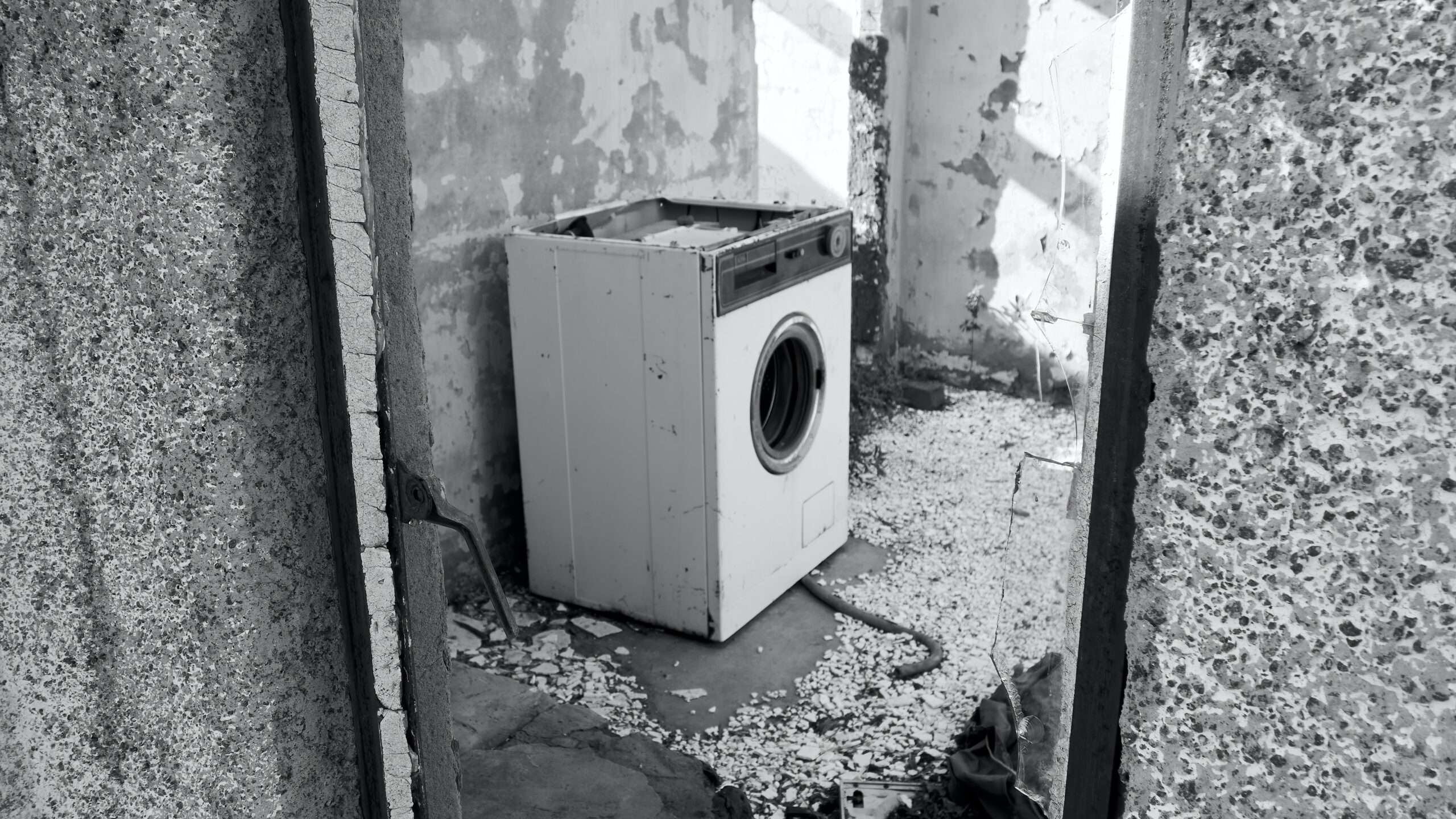 Redo the Laundry Room: Old Washer and Dryer Pick Up