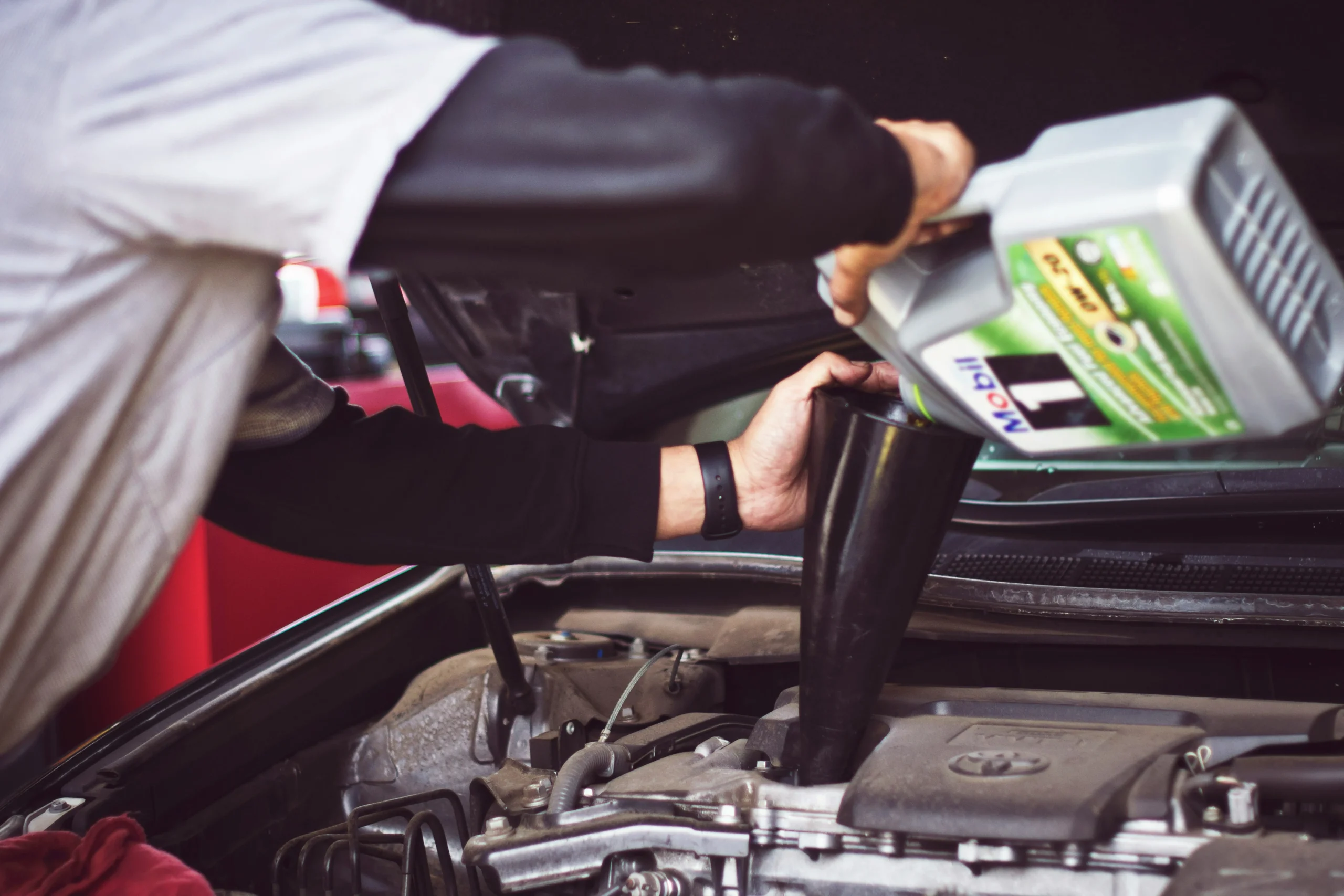 Mastering How to Dispose of Motor Oil: A Comprehensive Guide for Environmental Stewardship