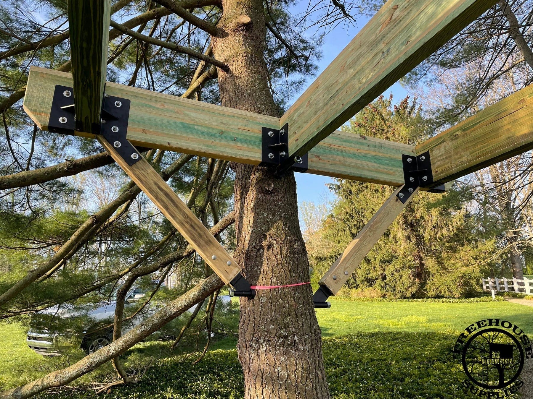 Glulam Brackets in Treehouse Construction