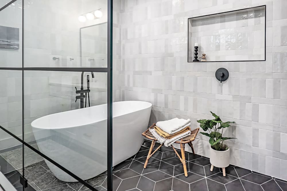 Choosing the Right Tiles for Your Bathroom Renovation