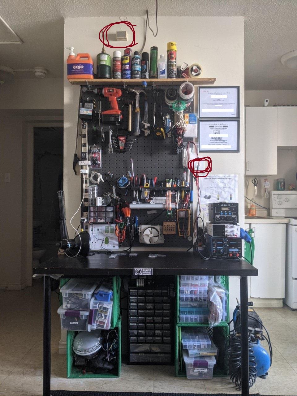 I hate my vertical workbench. All the NICE workbenches make use of ...