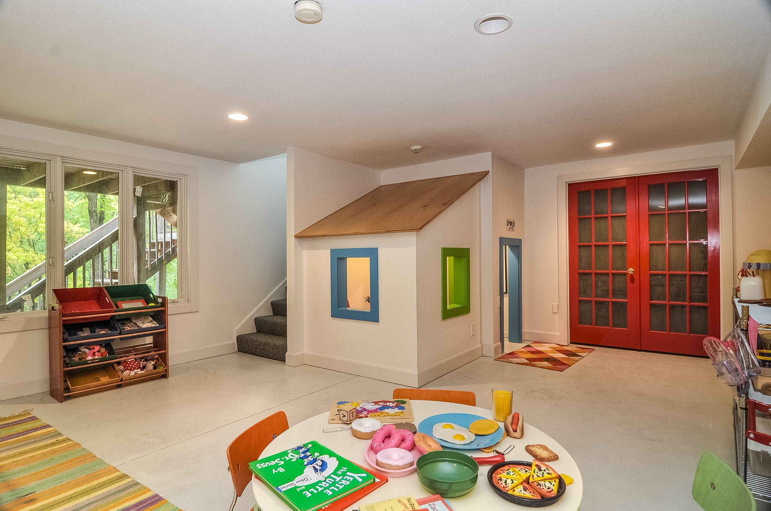Playhouse Interior - Photos & Ideas | Houzz