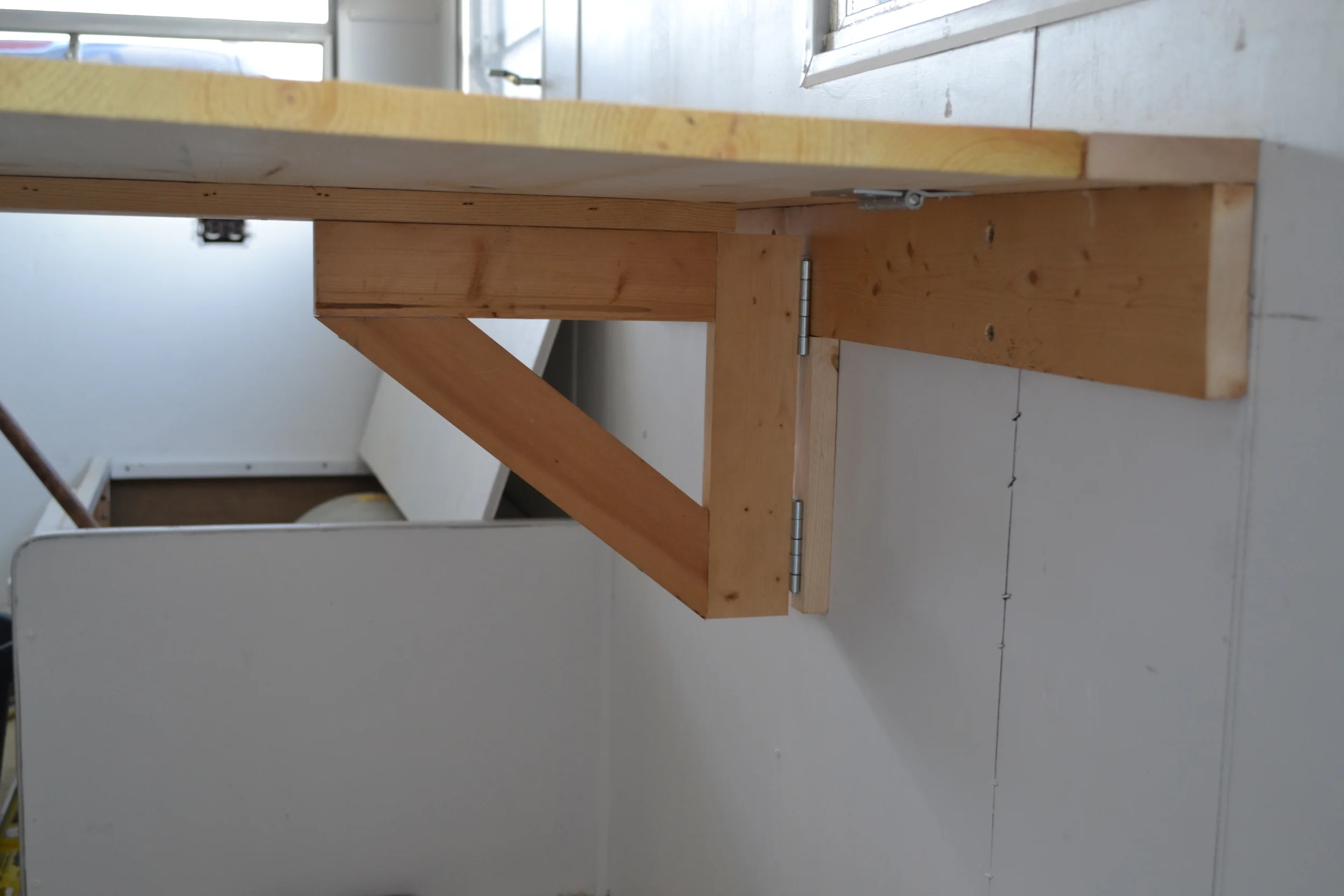 Forget IKEA -- Build your own Folding Desk!