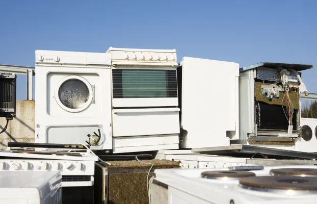 Old Appliance Removal and Haul Away Near Me: Free Pickup, Disposal, Old Refrigerator, Washer, and Dryer Options Explained