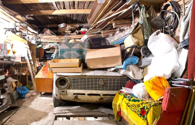 Tips on How to Declutter, Organize, and Empty Your Garage Fast: Cleanout and the Best Way to Clean Out Storage
