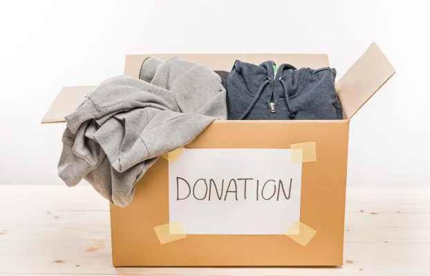 How to Get Rid of and Donate Old Clothes: Where to Take Unwanted Clothing, Donation Pickup Options, and Recycling Programs Near Me